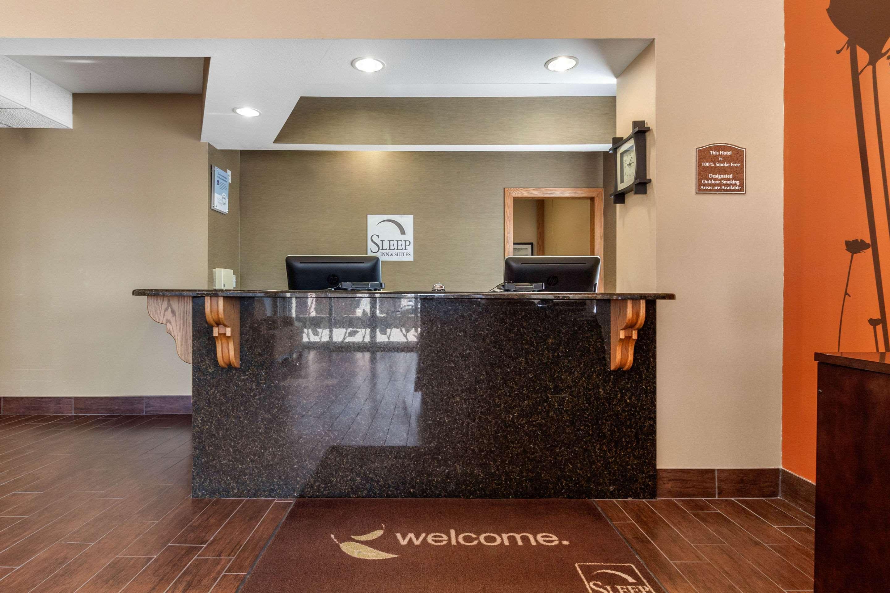 Sleep Inn & Suites Hays I-70 Eksteriør billede