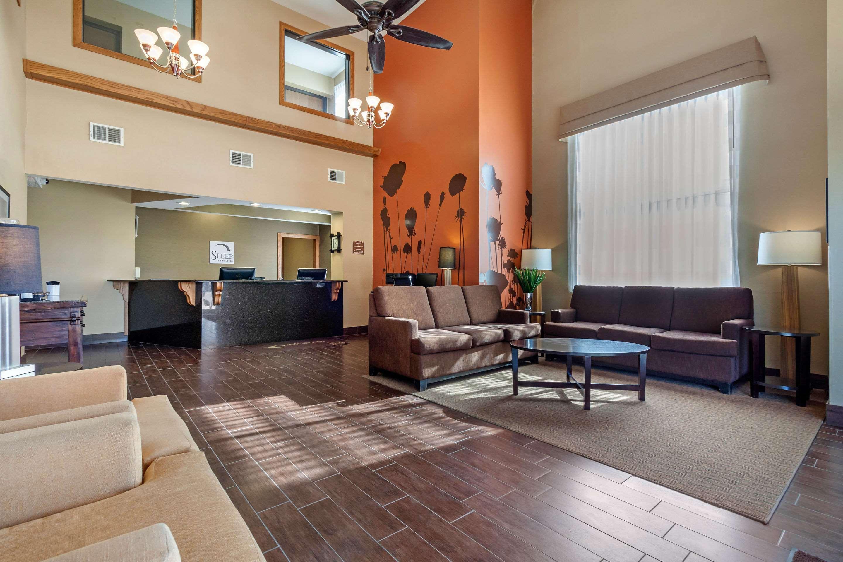 Sleep Inn & Suites Hays I-70 Eksteriør billede